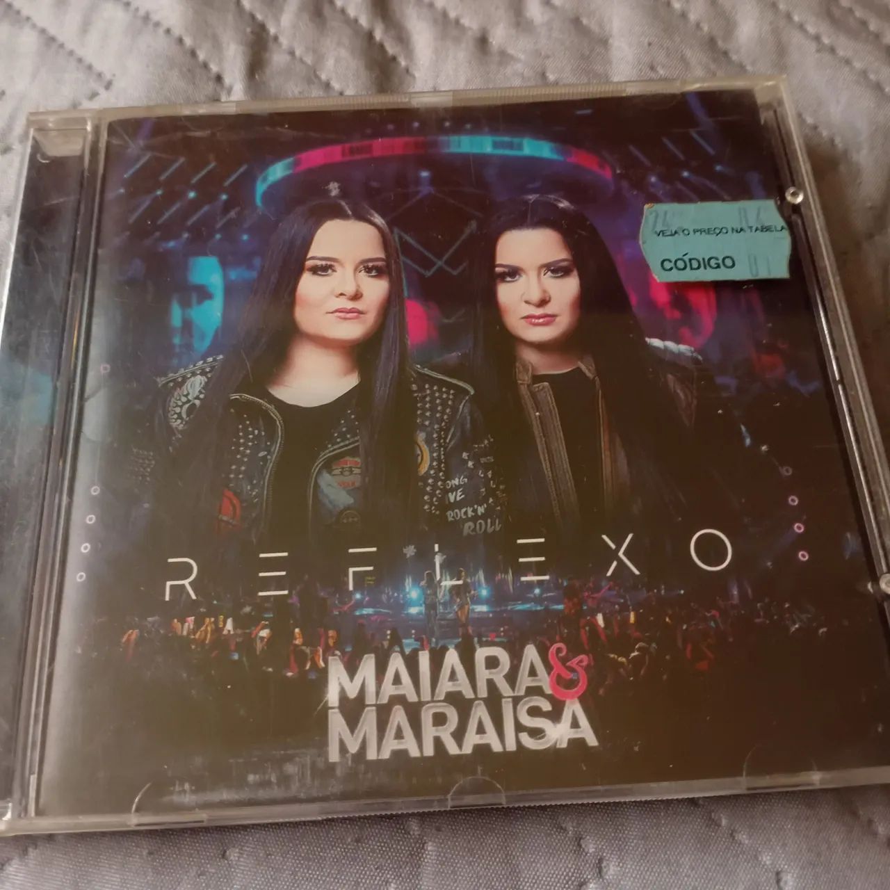 CD Maiara e Maraisa reflexo