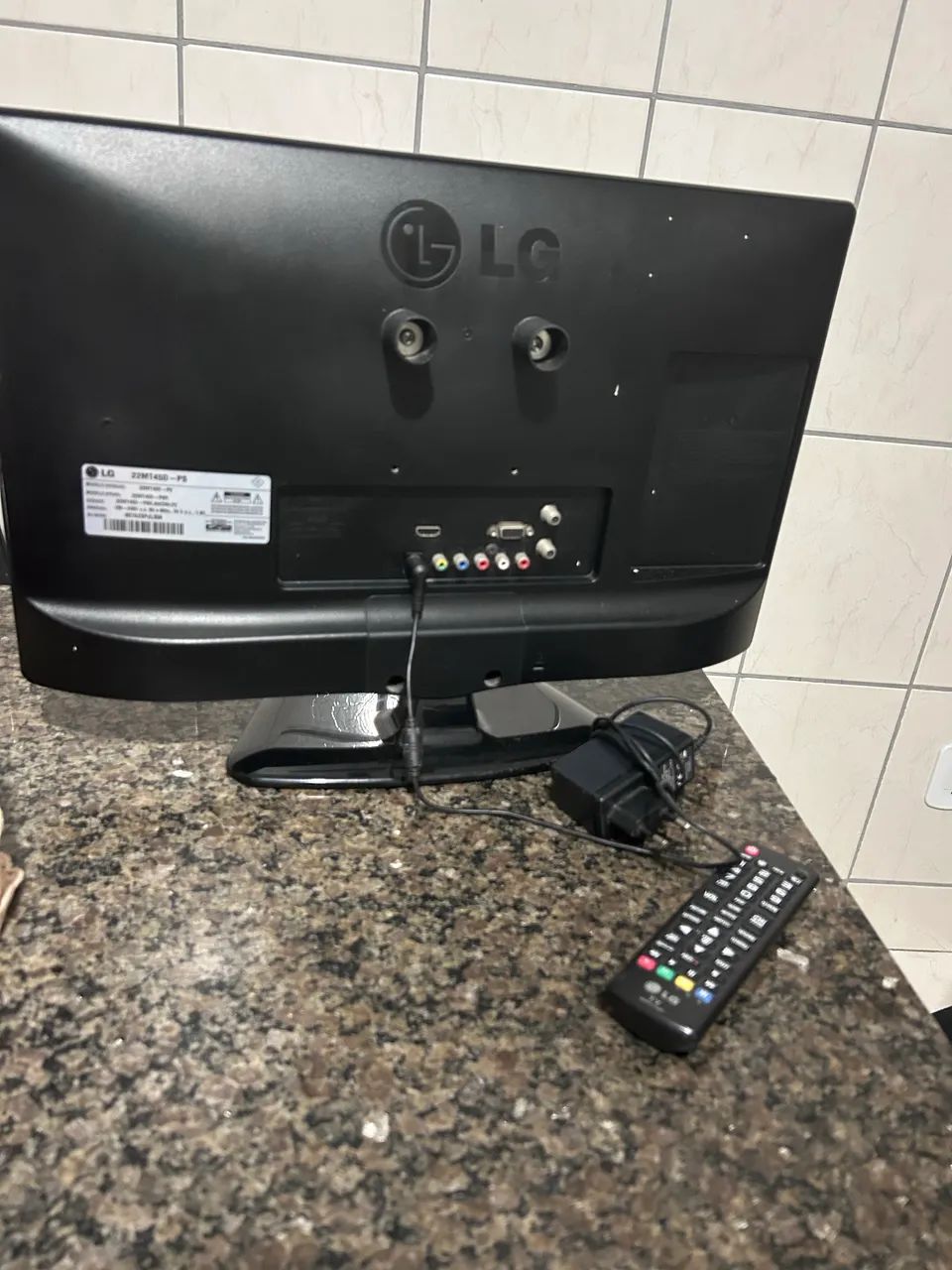 Monitor LG modelo 22MT45D - Foto 2