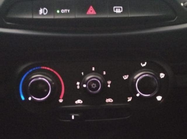 FIAT UNO 2016/2017 1.0 FIREFLY FLEX ATTRACTIVE 4P MANUAL - Foto 2