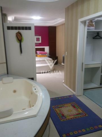 Frente Mar - Apartamento Mobiliado, 04 Suítes com 270m² + 03 Vagas em Itapema - Foto 11