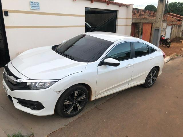 Honda civic g10 EXL 2017