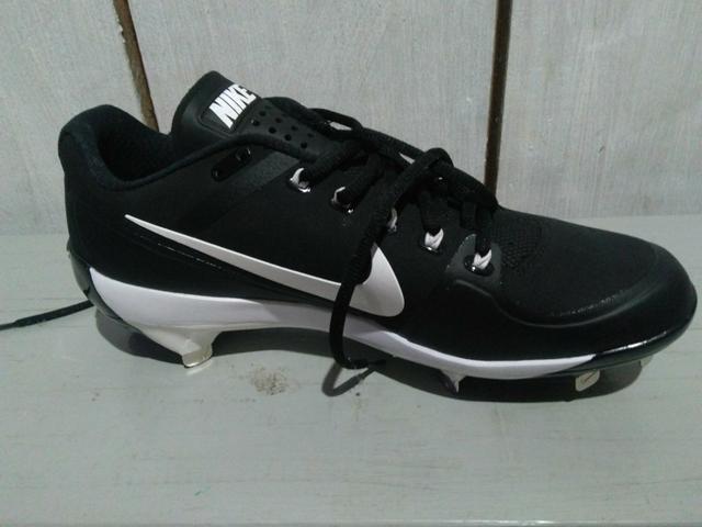 Tênis chuteira Nike basebol - Foto 4