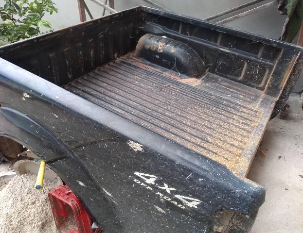 Vendo carroceria de Nissan Frontier