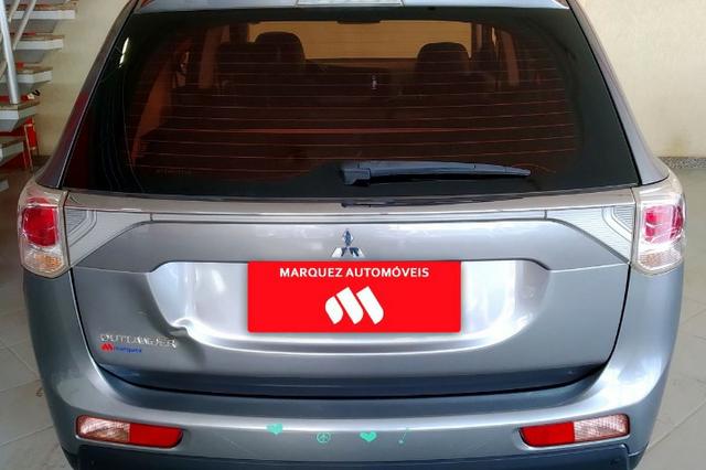 Mitsubishi Outlander 2.0 - Foto 5