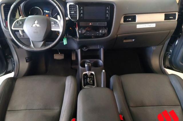 Mitsubishi Outlander 2.0 - Foto 4