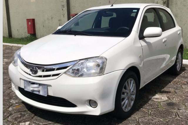 Etios xls 1.5 2013 R$ 3900 de entrada