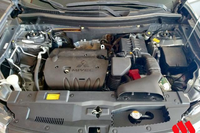 Mitsubishi Outlander 2.0 - Foto 6