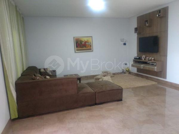 Casa sobrado com 6 quartos - Bairro Setor Central em Palmeiras de Goiás - Foto 4