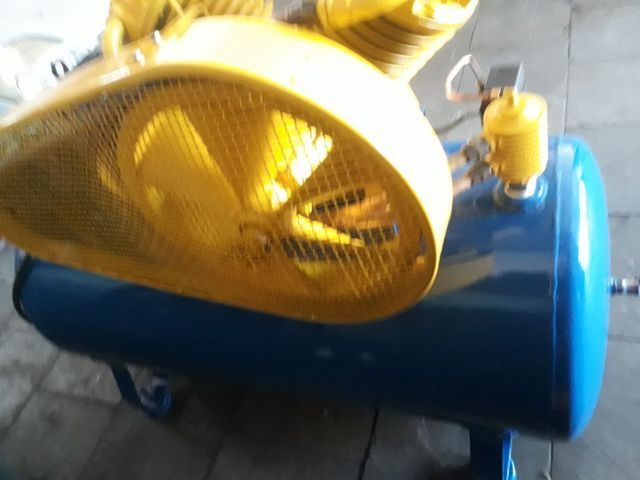 Compressor SCHULZ 40pés/350/Trifásico/usado - Foto 5