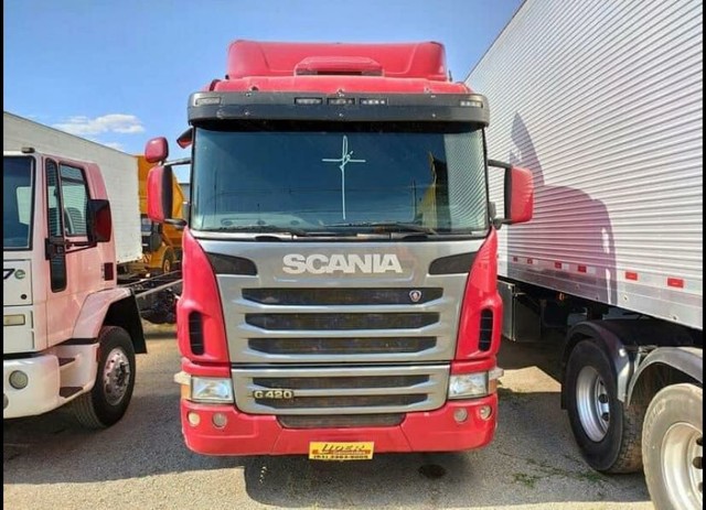 SCANIA CAMINHÃO BAÚ 2014