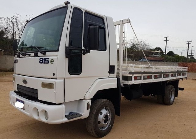 FORD CARGO 815 ANO 2012