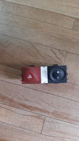 Botão Pisca Alerta e Trava Megane