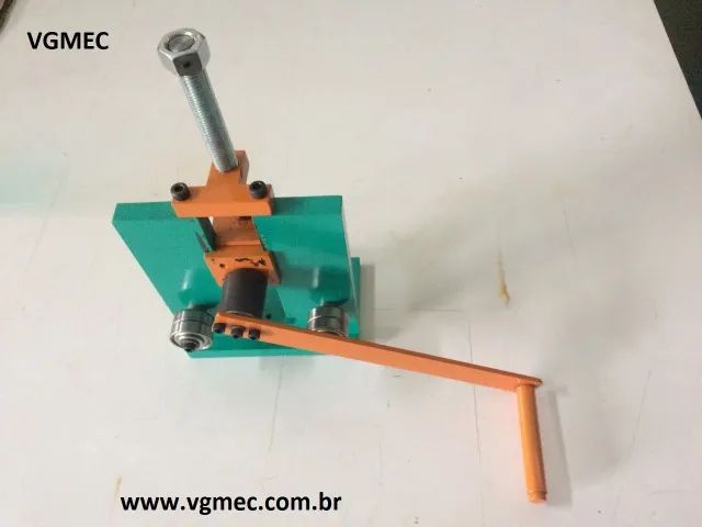 Calandra Manual para ferro chato - Perfis retangulares 