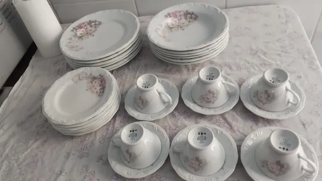 Aparelho Jantar e Chá 30 Peças Porcelana Schmidt - Dec. Martha 2309 -  SCHMIDT