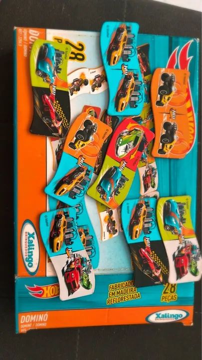 Dominó Hot Wheels - 28 peças - Madeira Reflorestada - Foto 2