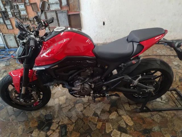 Ducati Monster 937 - Foto 2