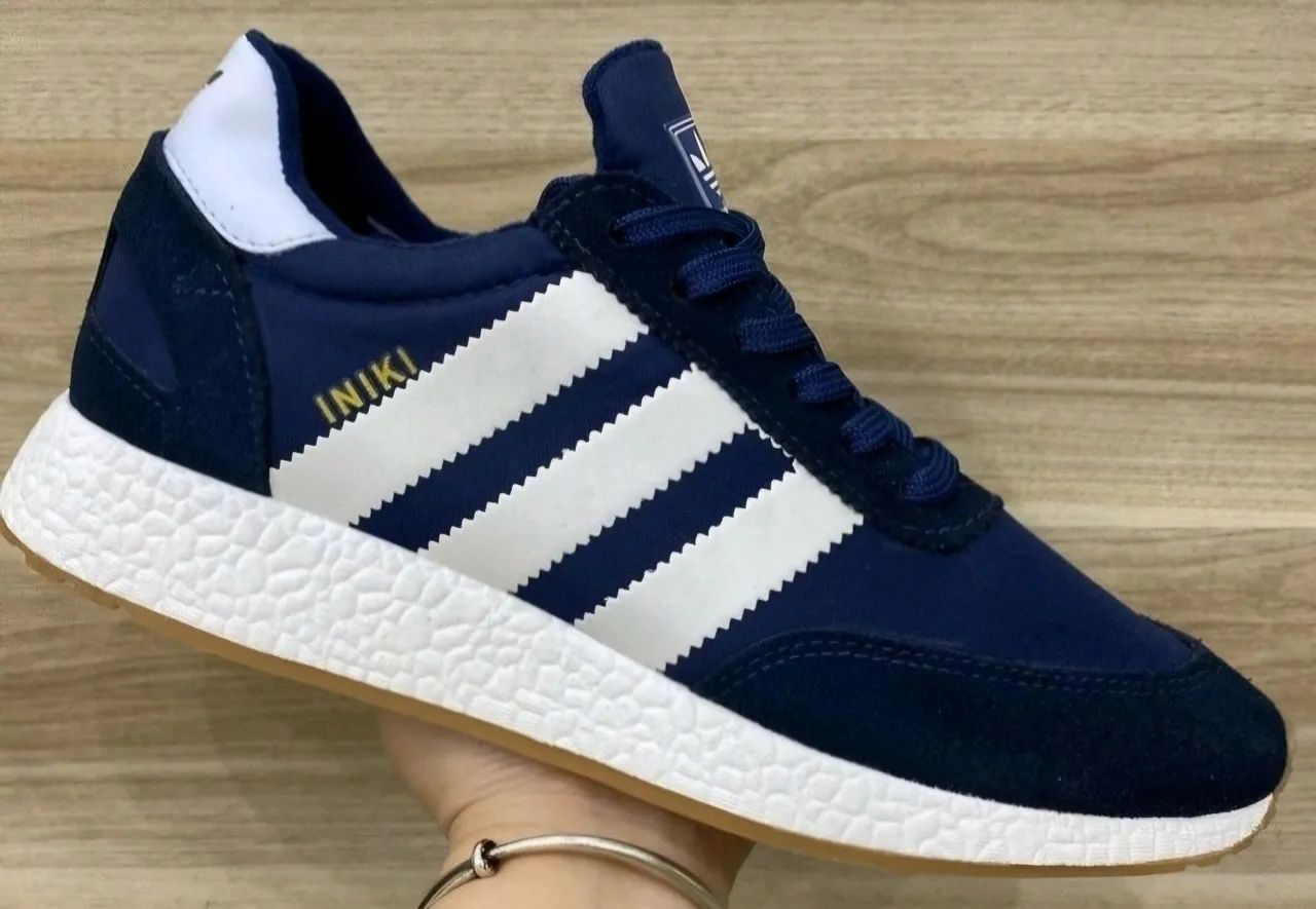 Tênis Adidas INIKI Azul Marinho - Foto 5