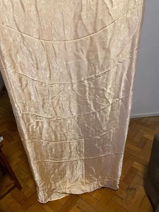 Toalha de mesa acetinada dourada - Foto 4