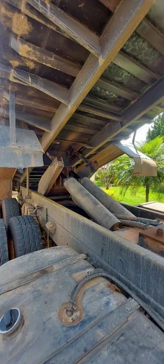 Volks VW 26280 6x4 2012 caçamba,basculante,motor novo. - Foto 7