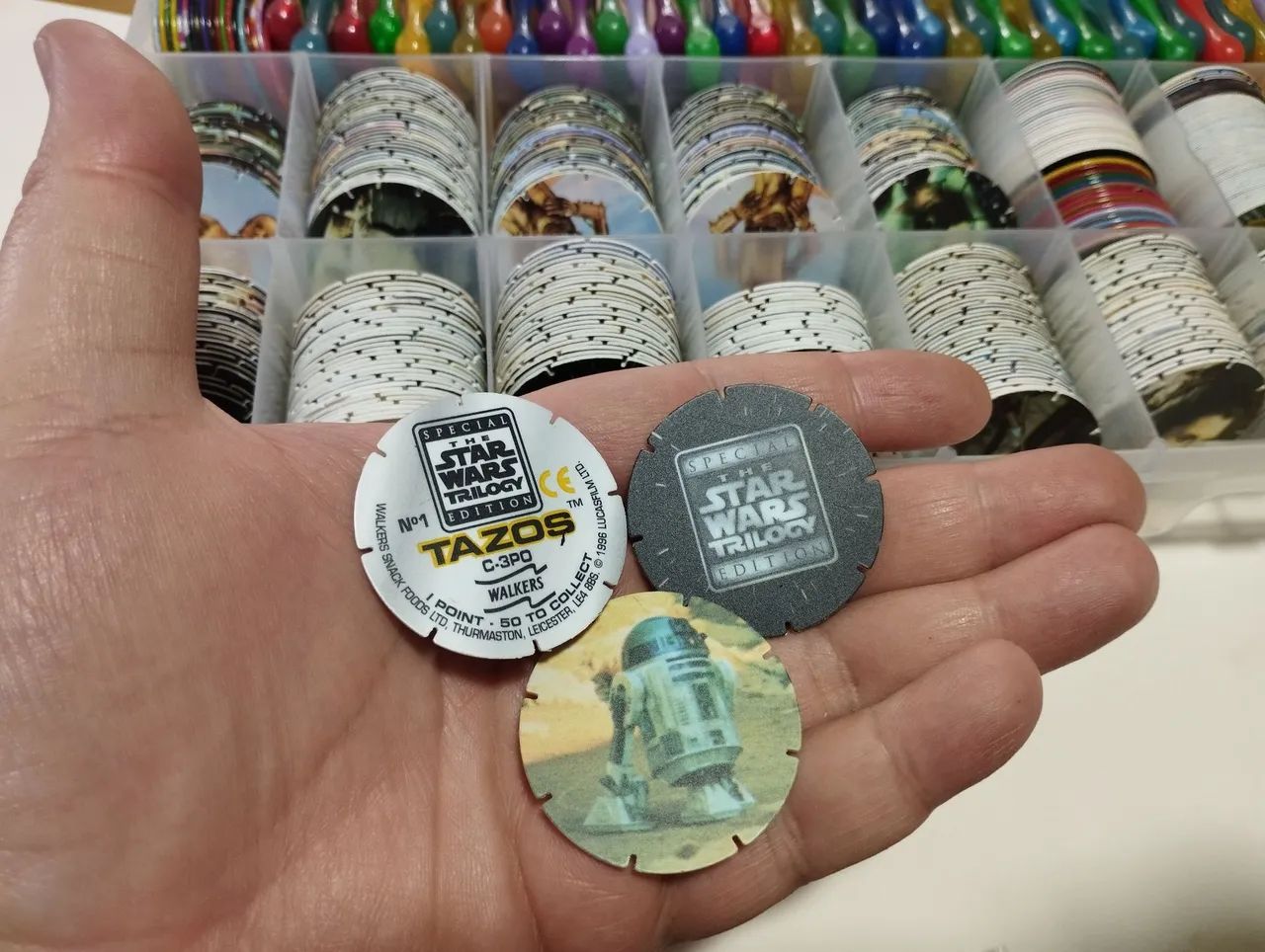 20 tazos lacrados Star Wars Trilogy, do Reino Unido - Foto 3