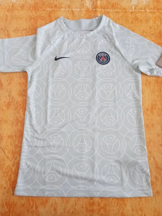 Camisas e camisetas originais importadas Nike e Jordan 