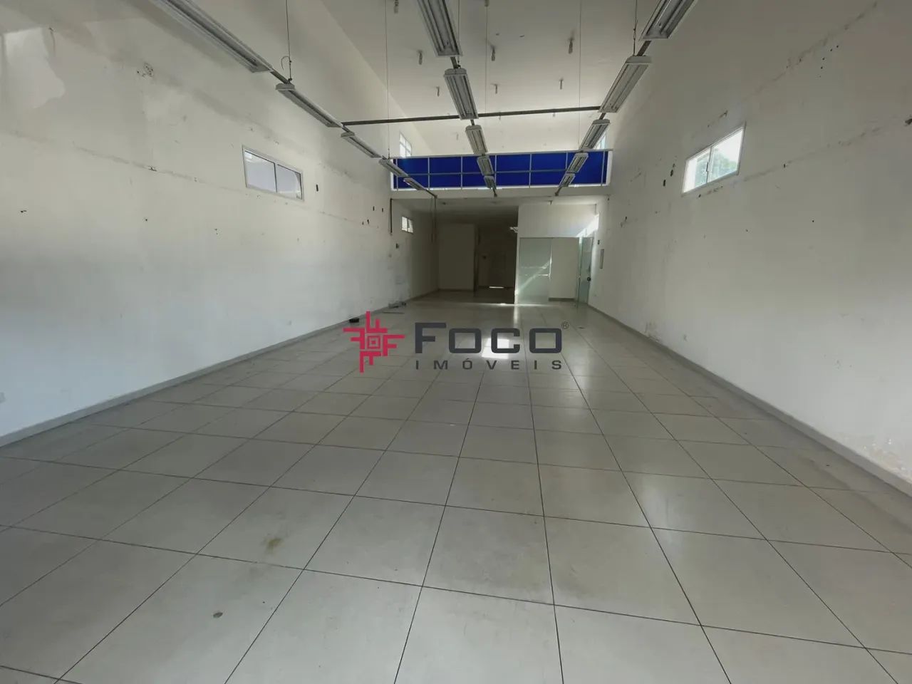CRO. Ponto comercial para Locação / Av. Bacabal / Ótima localização / 240m² / São José dos