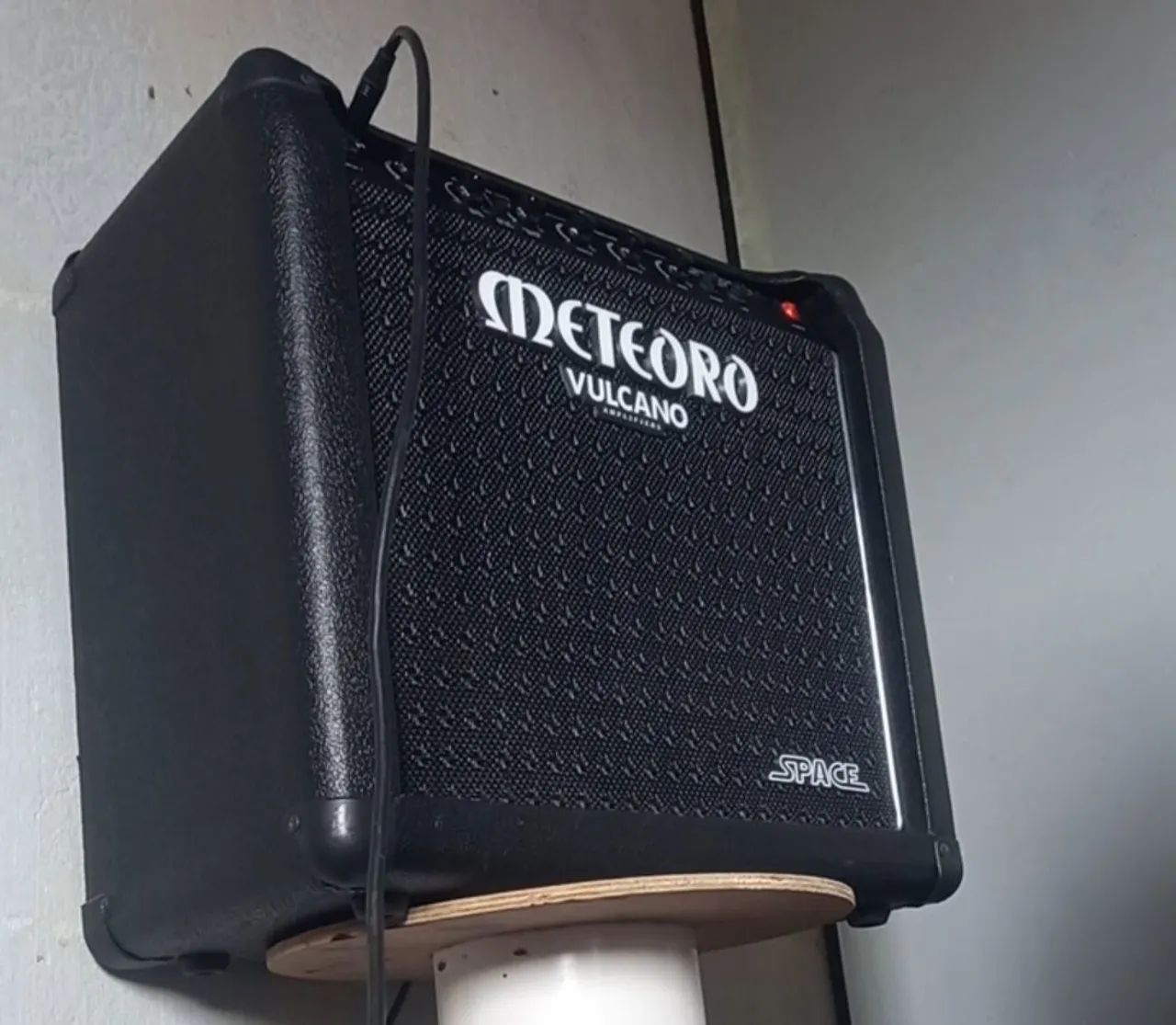 Amplificador Guitarra Meteoro Vulcano Space 80G  - Foto 5