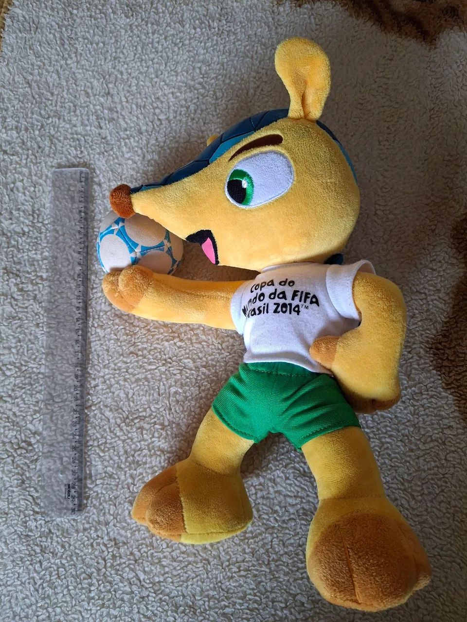 Pelúcia Fuleco - Copa Mundo Brasil 2014 *USADO