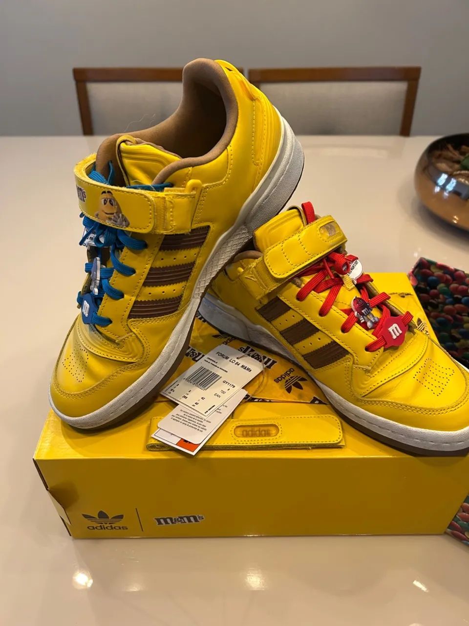 Tenis Adidas Forum Low 84 M&M's - Edição Limitada - Calçados