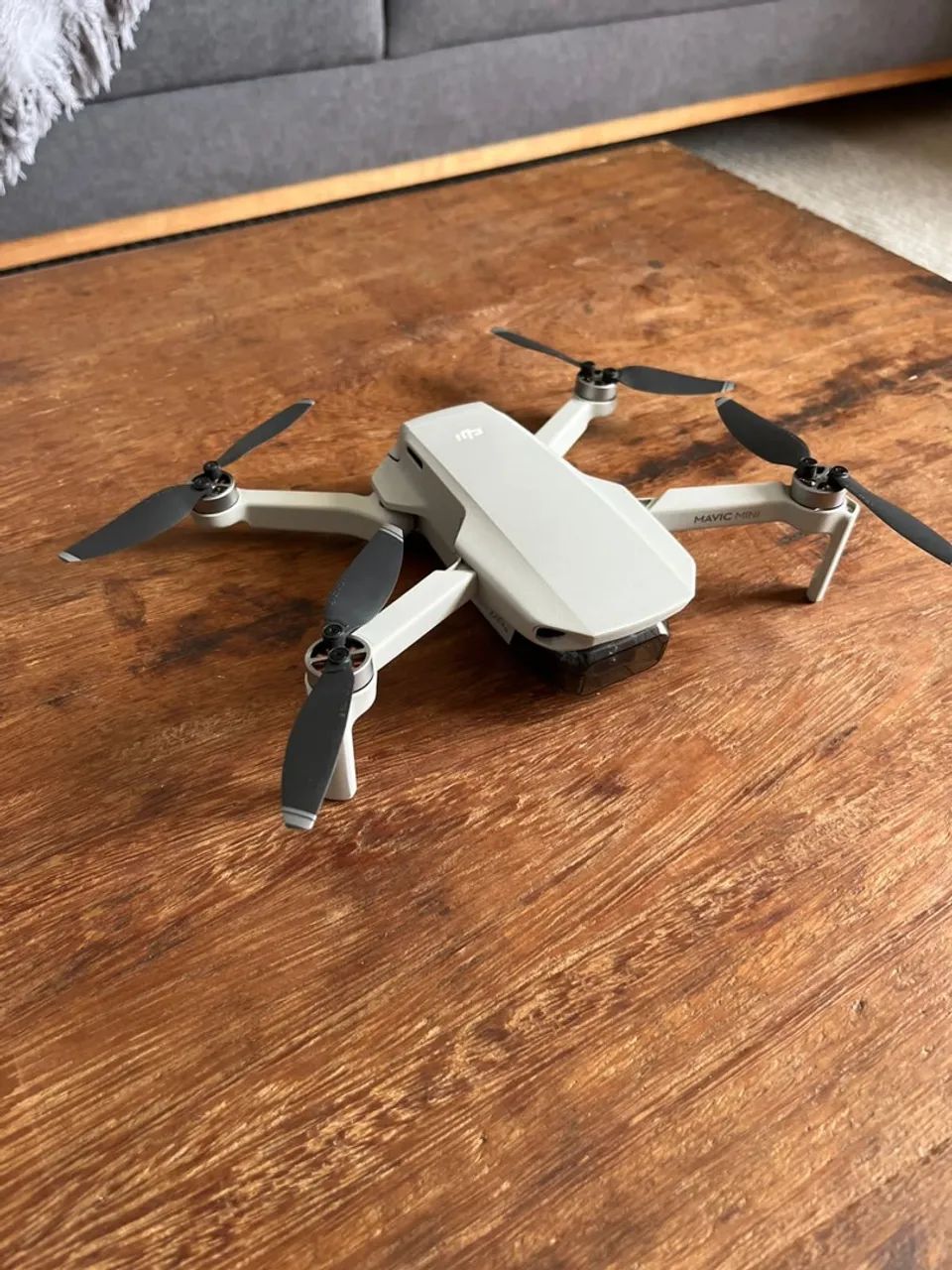 Excelente DJI MINI MUITO NOVO. DISPENSO CURIOSO