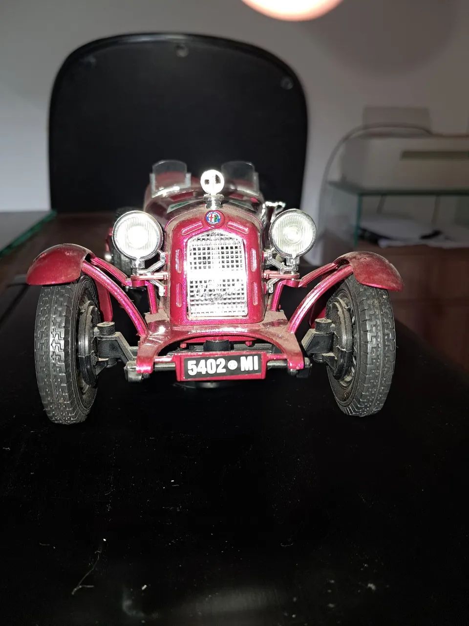 Alfa Romeo 8C 2300 - Escala 1/18 Burago - Foto 4