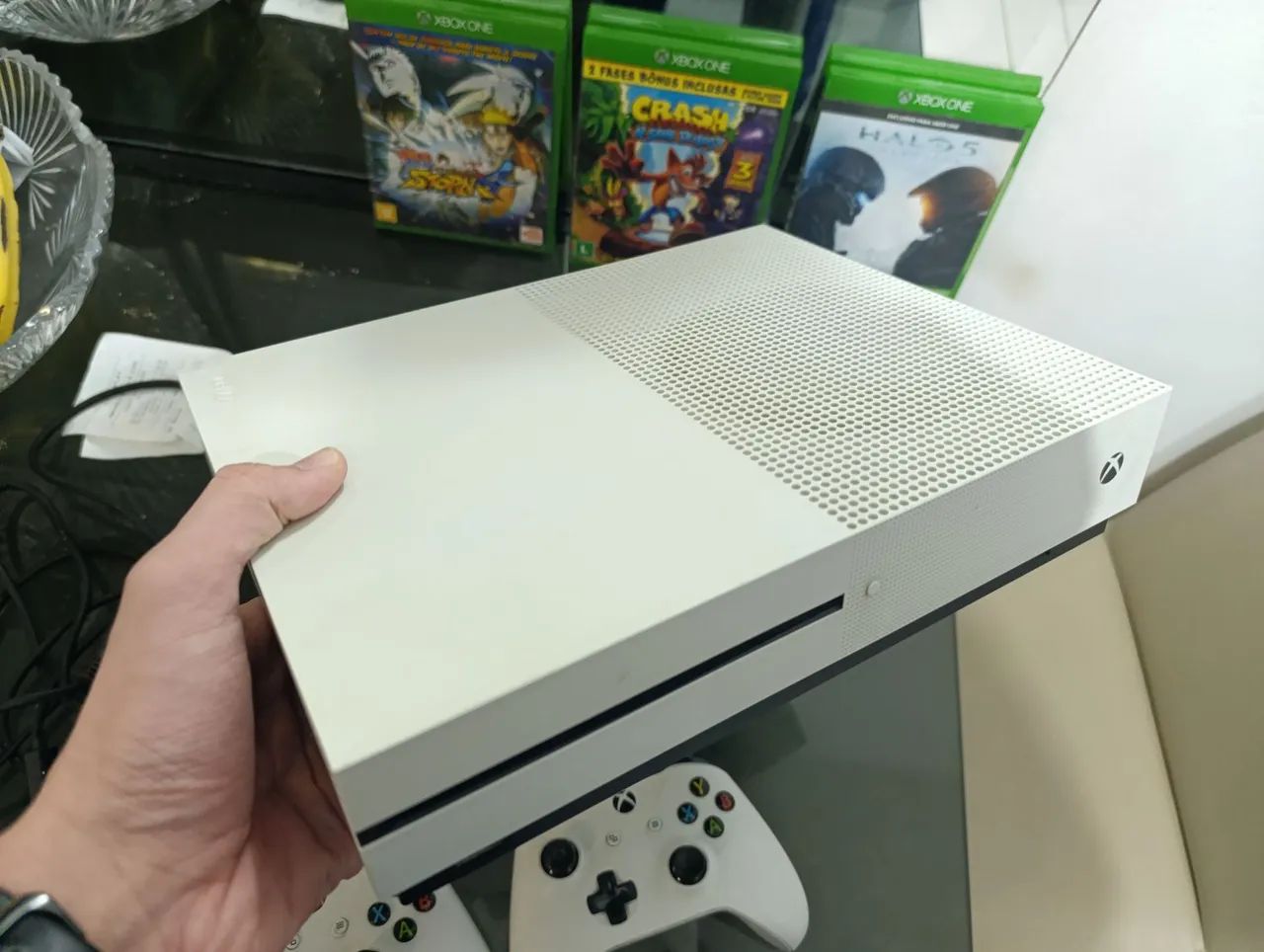Xbox One S + 3 Jogos + 2 Controles - Seminovo - Foto 4