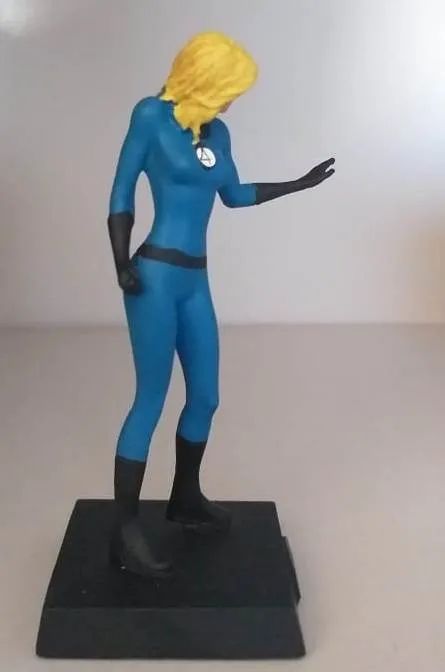 Mulher Invisível - Coleção de Miniaturas Marvel Eaglemoss n. 41 - Foto 3