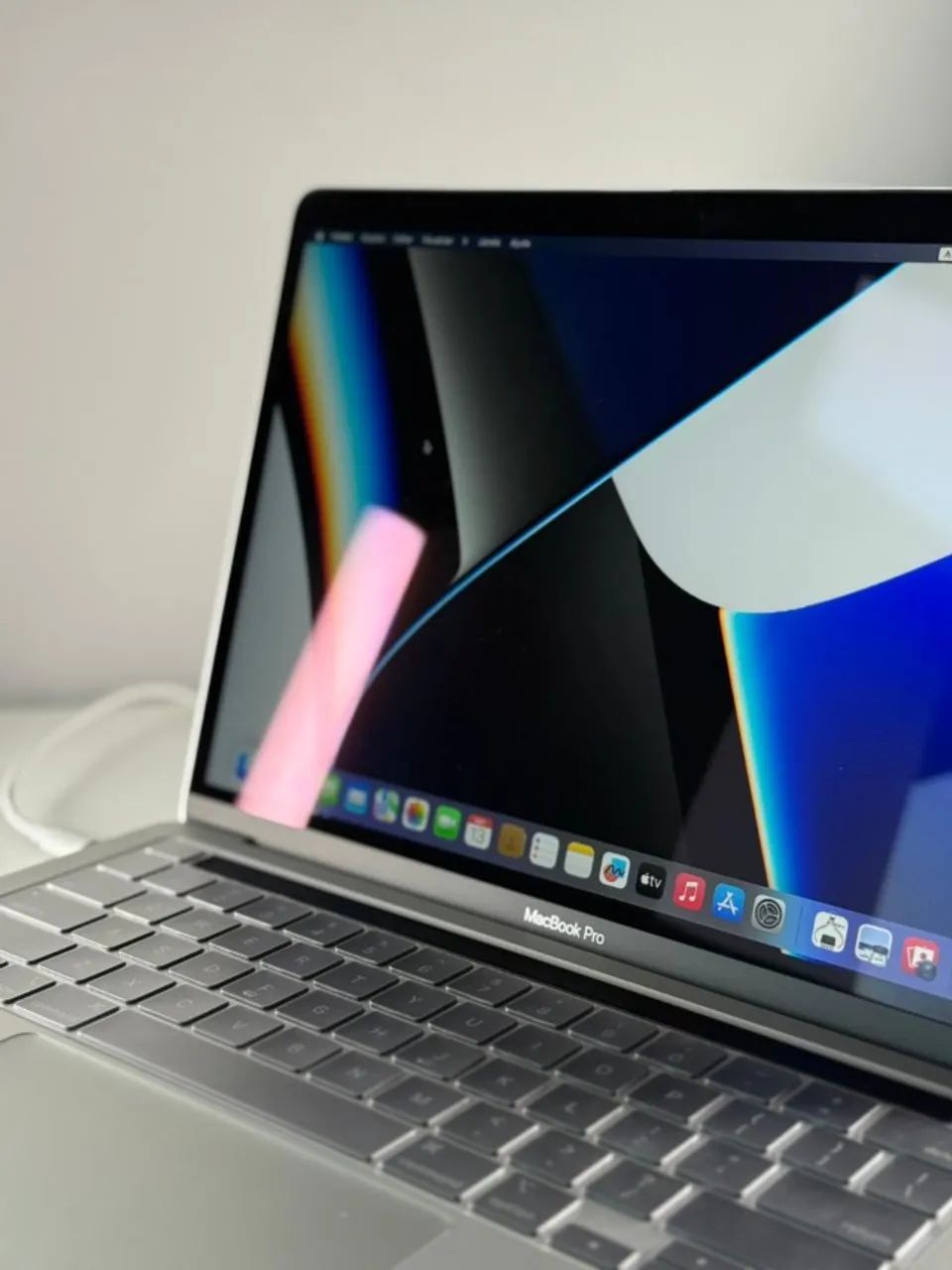 Macbook Pro 2020 i5 16/256 - Notebooks - Arara 1452476537 | OLX