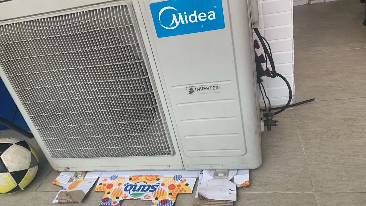 Ar condicionado 22.000 btus Midea com vazamento de gas - Foto 3