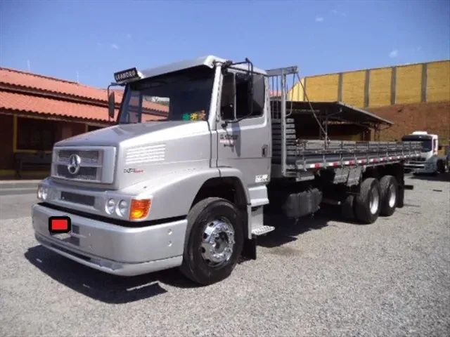 Mercedes Benz MB 1620 2012 Carroceria 
