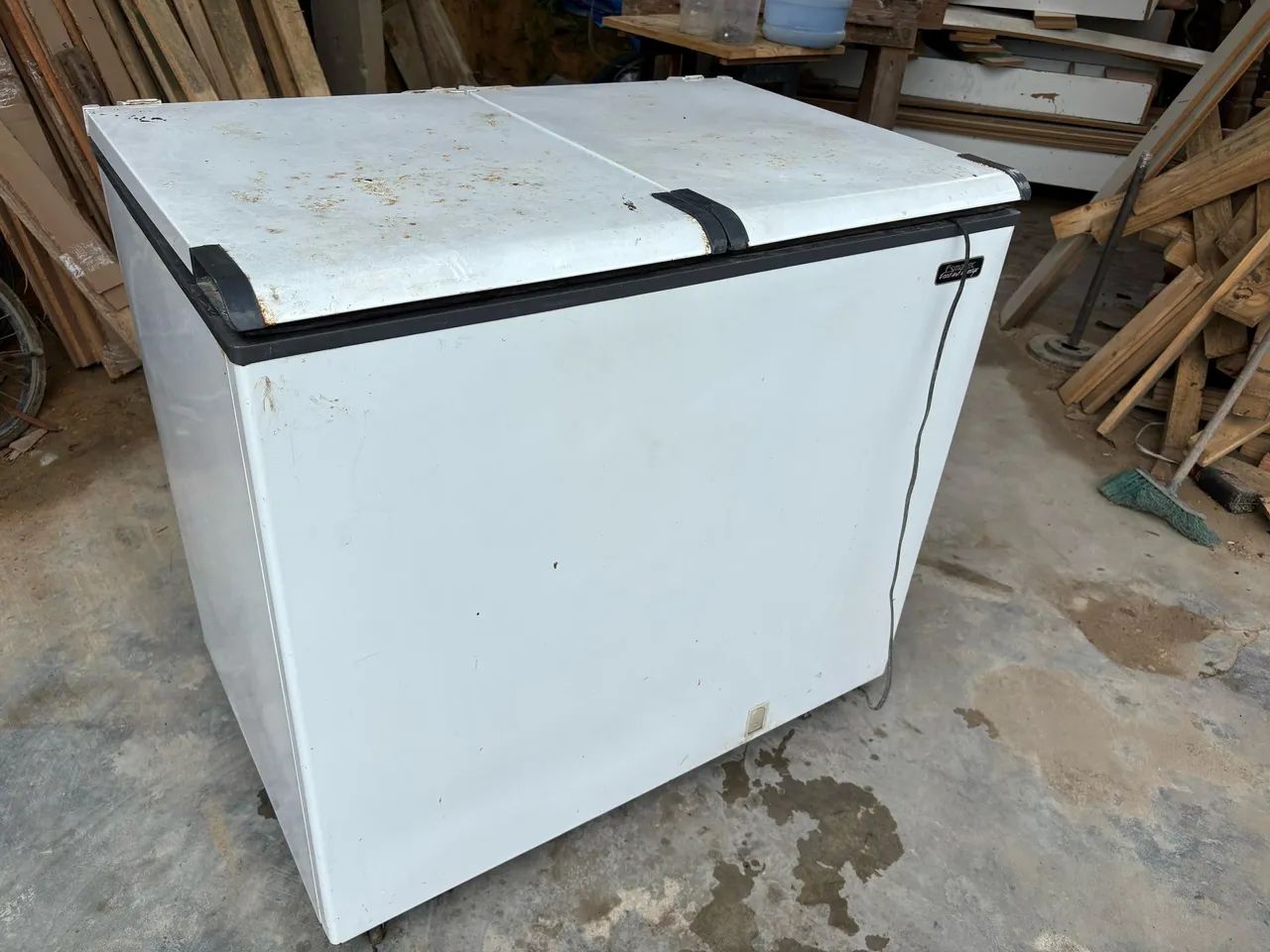 Freezer Horizontal com defeito(leia a descricao)