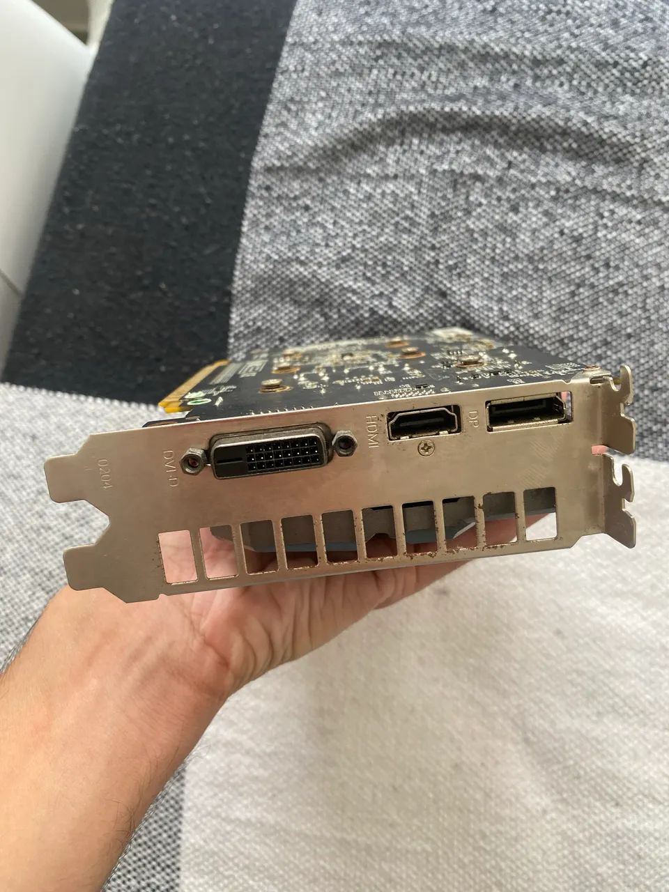 GTX 1050 TI (COM DEFEITO *FUNCIONA QUANDO QUER*) - Foto 3