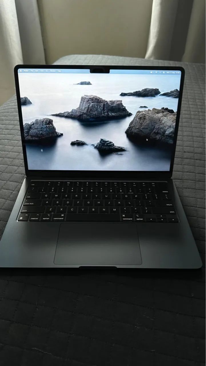 Macbook Air M2, 8GB, 256GB, 13,6 pol cor Midnight Black