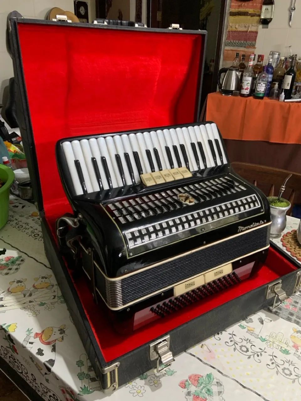 Sanfona Acordeon Mondial 120 Baixos - Excelente Estado - Foto 4