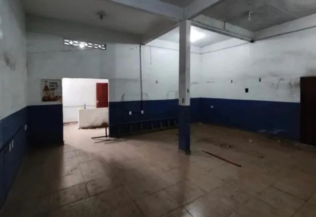 Aluga-se um ponto comercial