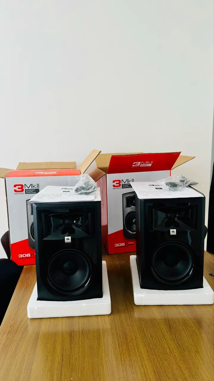 Monitor de Áudio Referência JBL 306P MKII - Par - Equipamentos e