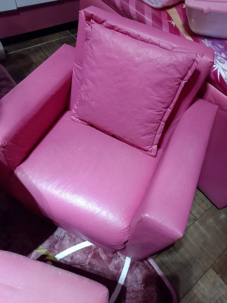 Poltrona Infantil Rosa com Puff - Foto 2
