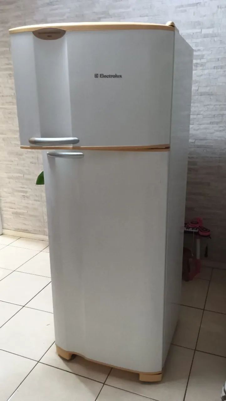 Geladeira Eletrolux 470 litros - Foto 2