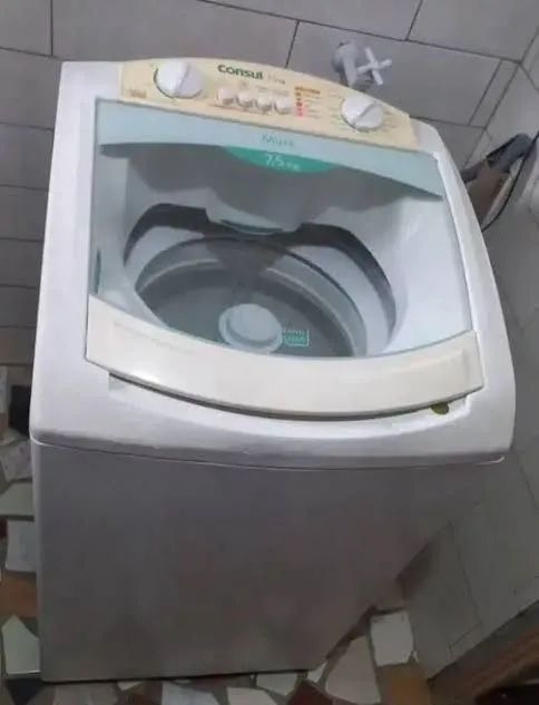 VENDO MAQUINA DE LAVAR ROUPAS CONSUL 7'5 KG 