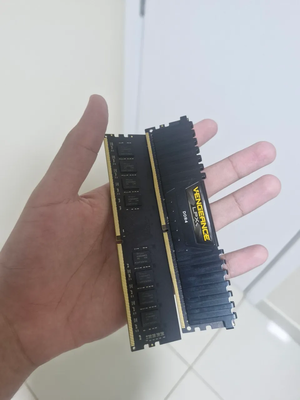 16GB RAM DDR4
