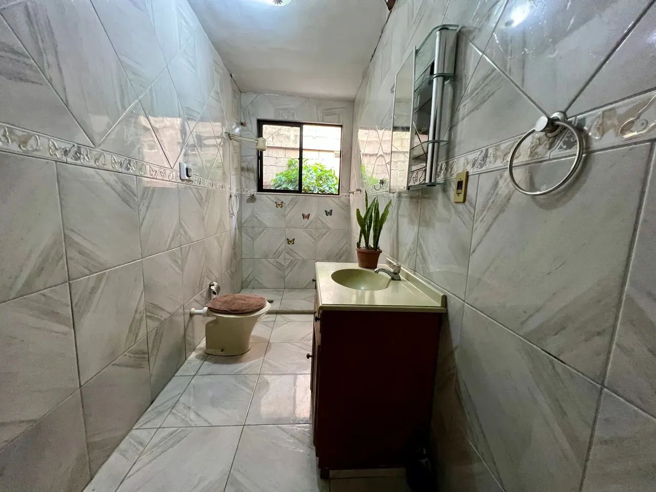 Casa com 03 quartos na Vila Amélia - Nova Friburgo - RJ - Foto 5