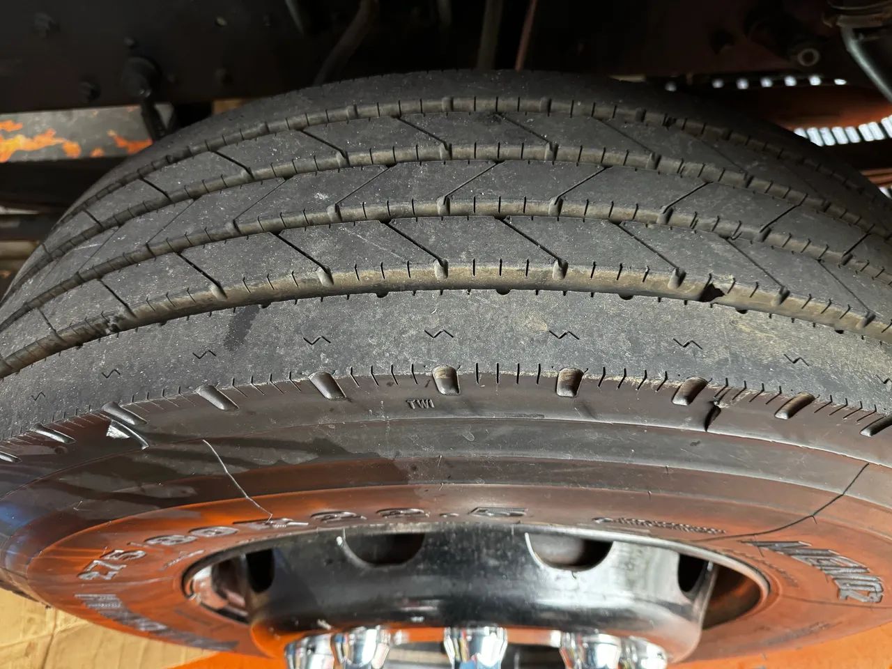 Mercedes L1620  Ano 2005 - Foto 8