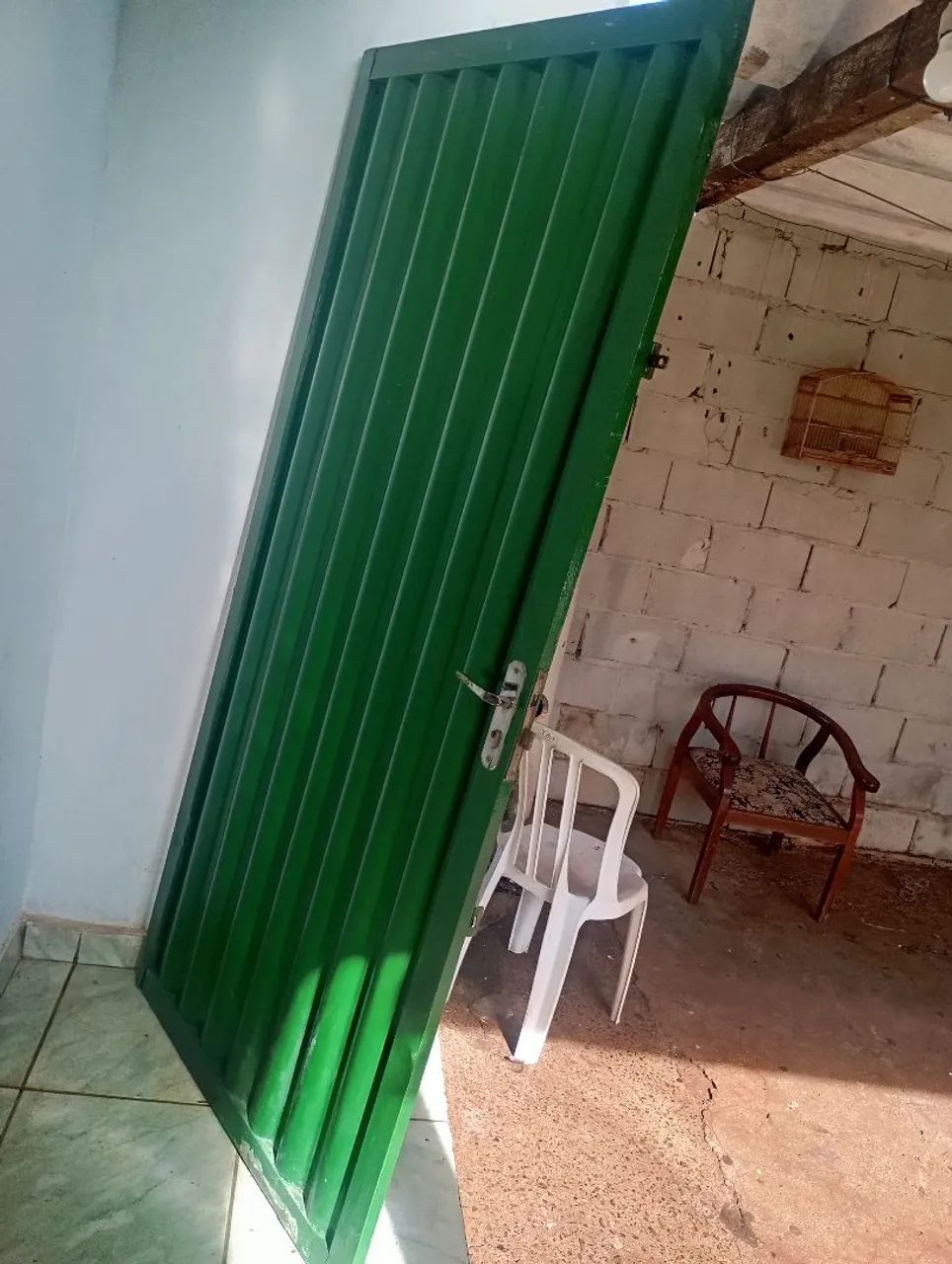 Portão grande já com fechadura e chave.  - Foto 2