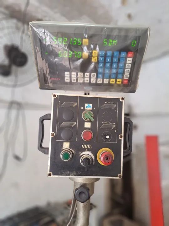 Fresadora Ferramenteira VEKER ISO 40 - Foto 3